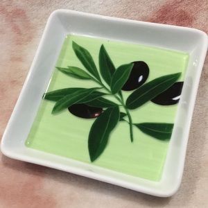 Olive Branch Ceramic Tuscan Olive Oil Tray, Soap Dish or Trinket Dish NWOT 4.75”
